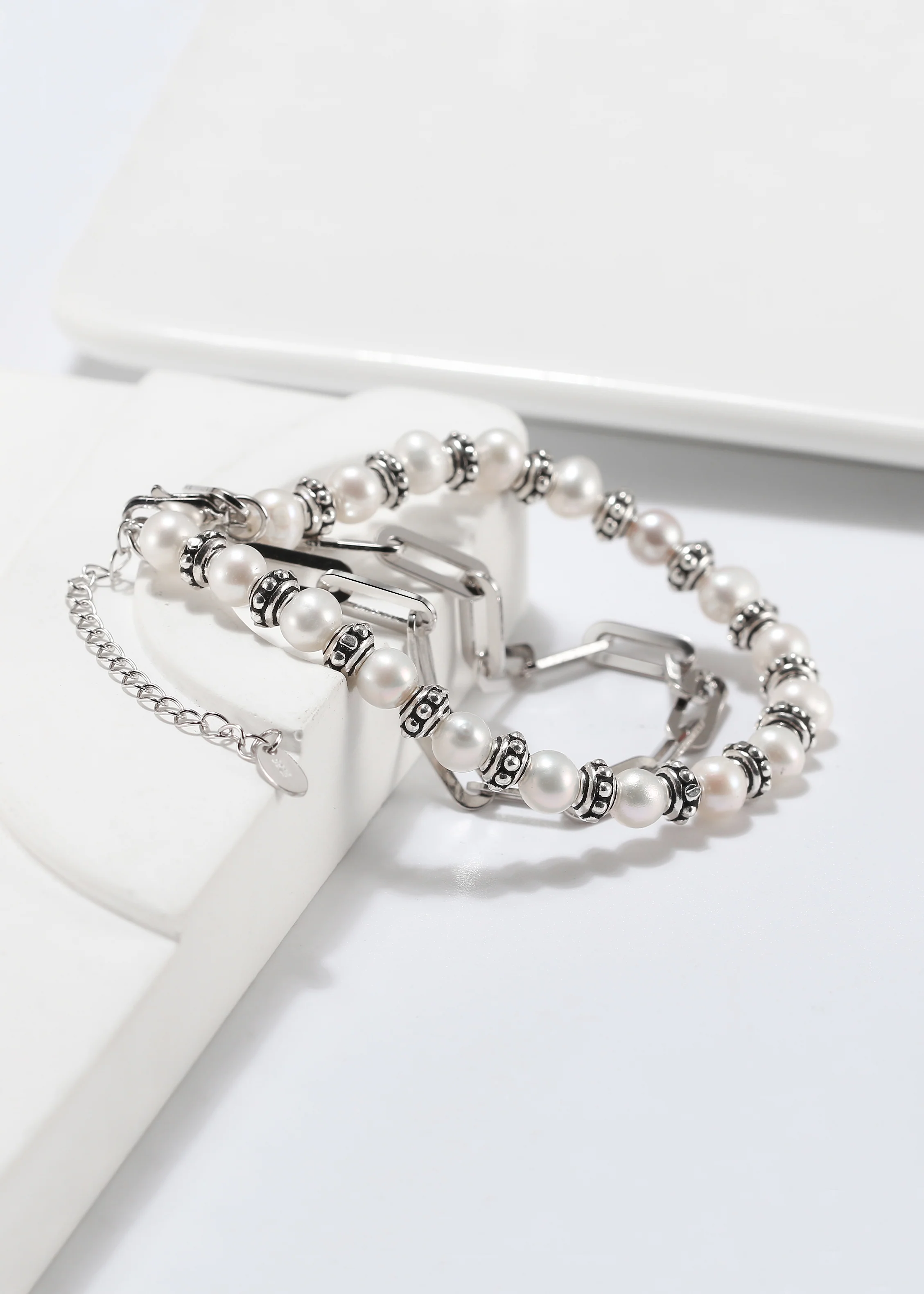 Pearl Clip Double Bracelet - Sterling Silver/Freshwater Pearl - Image 4