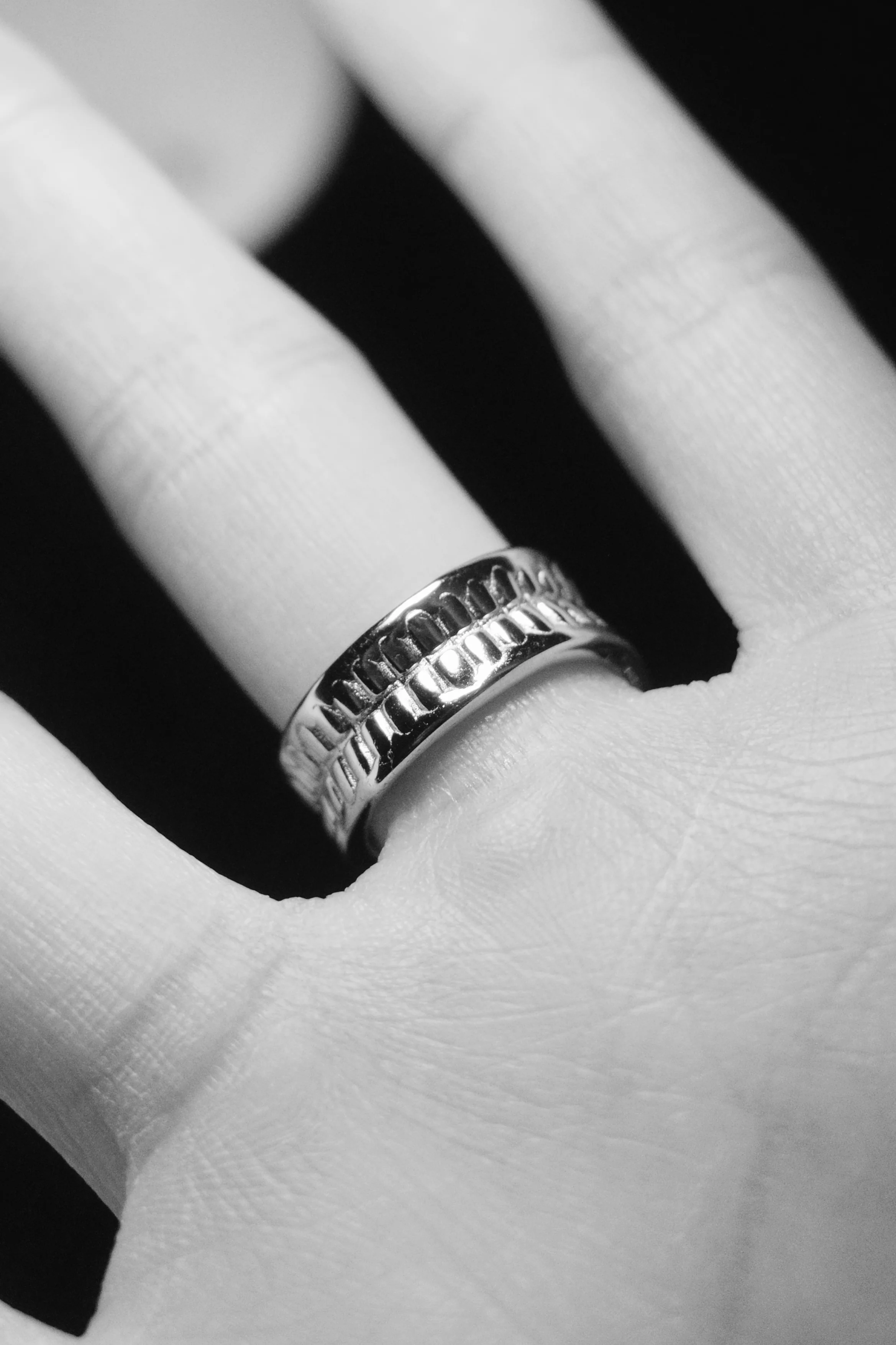 Okarun Mask Ring - Sterling Silver - Image 4