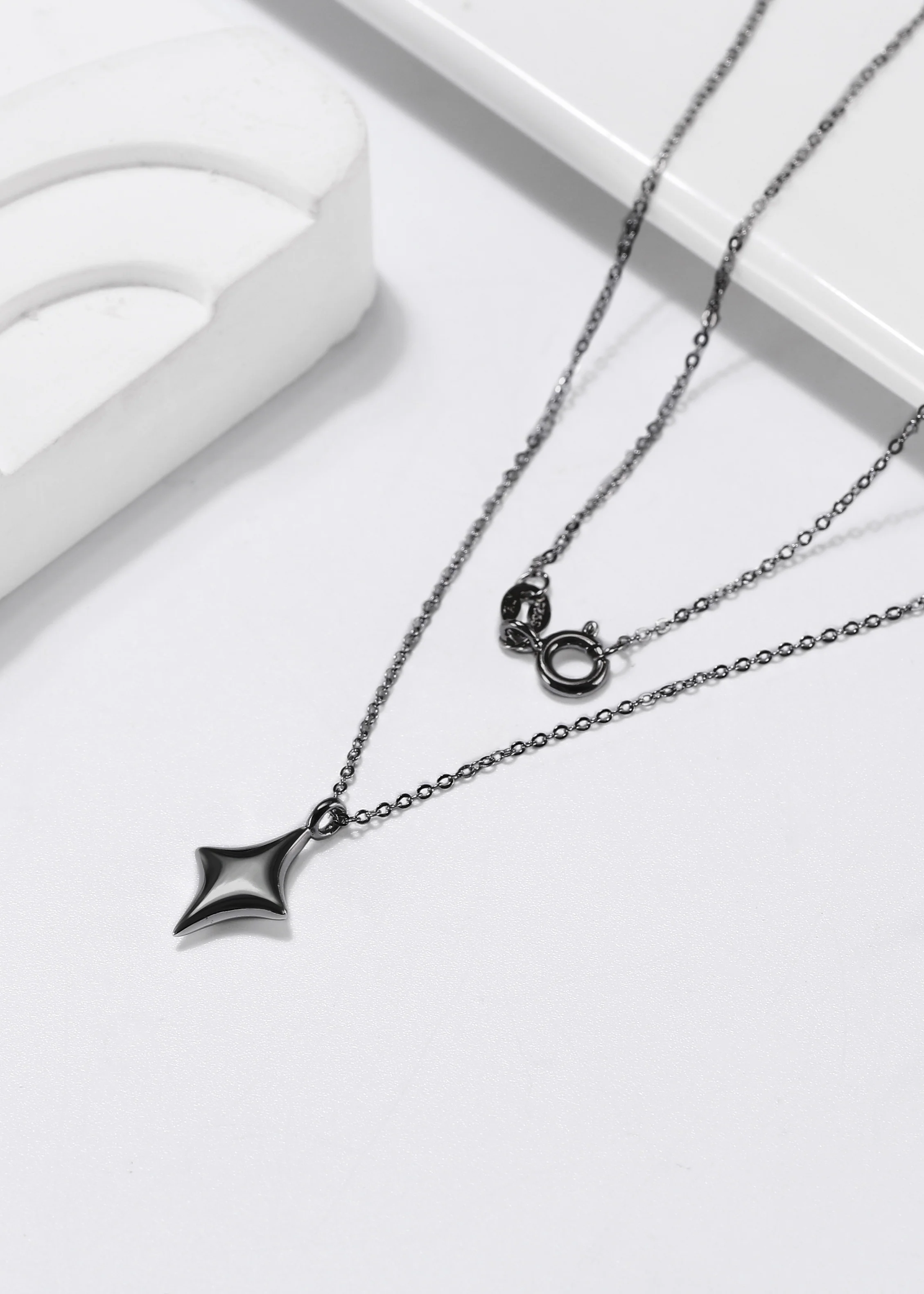 Starlight Chain - Black Gold - Image 3
